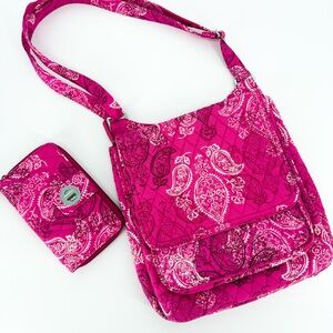 Vera Bradley Mailbag and Turnlock Wallet Bundle in Stamped Paisley